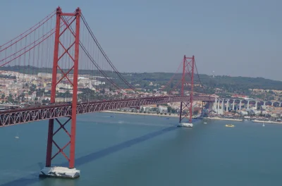 M.....n - @uczony77: Ta sama firma budowała podobny most w Lizbonie
