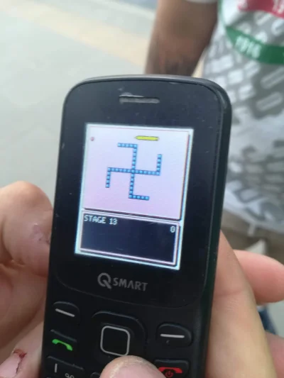 Sqtyy - Mirki mam sobie taki telefon do dzwonienia na ktorym jest gra o nazwie wąż. W...