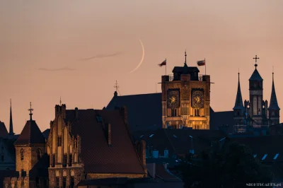 Nightscapes_pl - Zachód Księżyca nad Toruńskimi dachami. 12.07.2018

2/100 Sorki za...