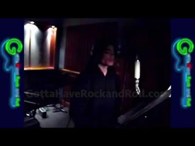 malywodzu99 - Michael Jackson w studio

#michaeljackson #muzyka #00s #kingofpop #so...