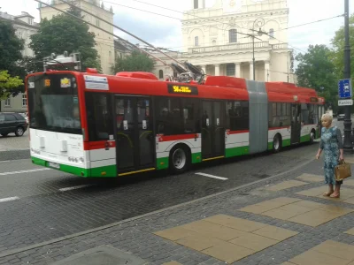 a.....t - Tymczasem w #lublin #solaris #trajtek Btw od kiedy one jeżdżą już normalnie...