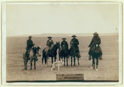 Lizus_Chytrus - > Old West Cowboys Roping Wolf, 1887

#starezdjecia #fotografia #ci...