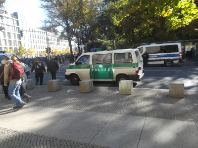 johanlaidoner - @Saeglopur: W Berlinie policja używa jeszcze starszych samochodów niż...