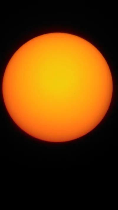 AstroMat - Dzisiejsze Słońce. Brak jakichkolwiek plam. Nie pamiętam, żeby Słońce było...