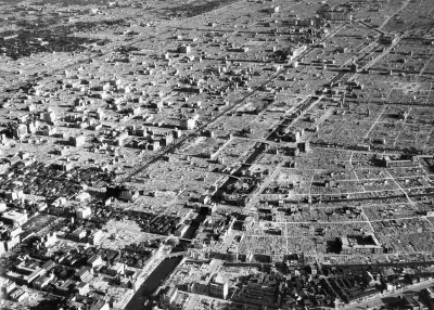 myrmekochoria - Widok na jedną z dzielnic mieszkalnych po bombardowaniu, 10 września ...
