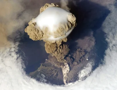 marek_antoniusz - ISS image of the Sarychev Volcano Eruption, Kuril Islands, Russia

...