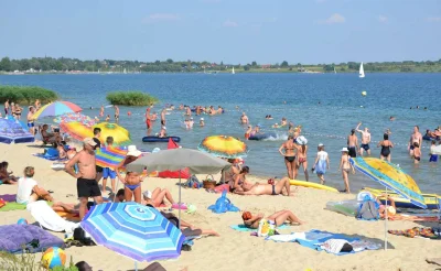 sloniasek - Tymczasem nad Jeziorem Tarnobrzeskim ;)
Woda jest tak czysta że będąc za...