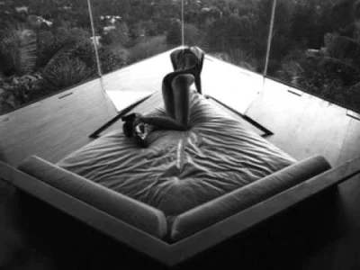 norivtoset - andy stott - tell me anything
Co ten Endi Staut.
#mirkoelektronika...