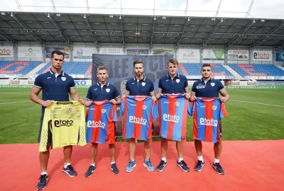 Brajan_Kowalski - Nowe koszulki meczowe Piasta na sezon 2016/2017

#ekstraklasa