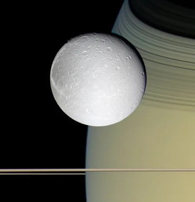 nawon - #saturn księżyc #dione 

#kosmos