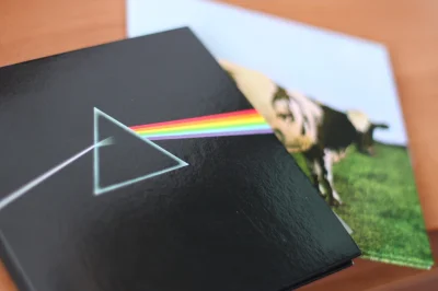 matemaciek - Na skołatane nerwy #slucham #pinkfloyd. Jedna na drogę do, jedna na z #k...