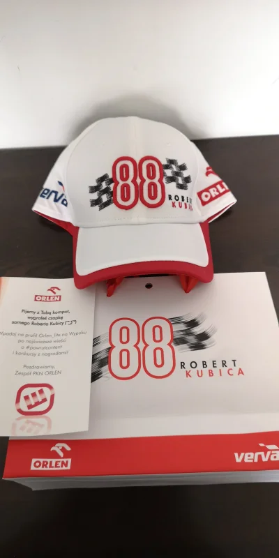 m.....k - Do mnie też dziś dotarła!!! FORZA KUBICA! Dzięki Pan @orlen_lite za konkurs...