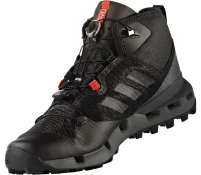 amielucha - Adidas też ma całkiem prawilne obuwie na spacer po górach. ( ͡° ͜ʖ ͡°)