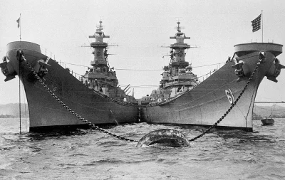 myrmekochoria - US Battleships Missouri i Iowa podczas wojny w Korei 1952 rok.

#st...
