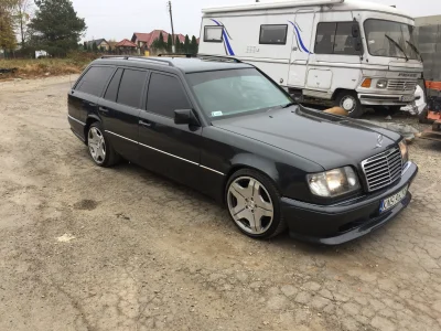 furek1234 - Wosk nałożony :D #w124 #mercedes #eklasa #e320