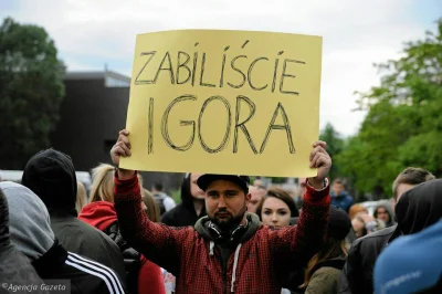 V.....o - Na komendach co roku zostaje zamordowanych więcej osób, niż na stadionach, ...