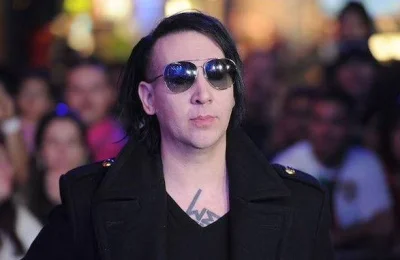 Ted_Sticker - Nicolas Cage jako Marilyn Manson
Czy na odwrót?
SPOILER

#kalkazred...