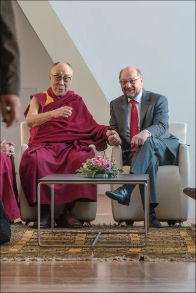 kontrowersje - #Dalajlama w Parlamencie Europejskim 
 wezwał Unię Europejską do konst...