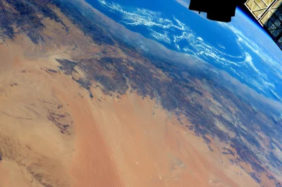 R.....r - NASA wrzuciła serię fajnych fotek z ISS. Jedna z nich już jest moją tapetą ...