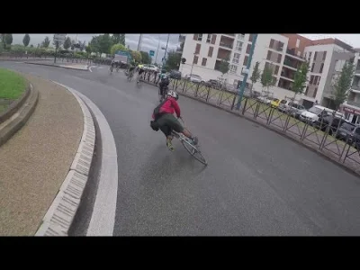 InnychNieBylo - O, nowy filmik od Lucasa Brunelle.
#rower #ostrekolo