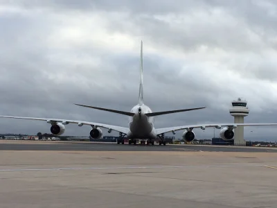 airfield_ops - A380-861 już leci do #warszawa 

Jeśli ktoś chce śledzić na fr24 to ...