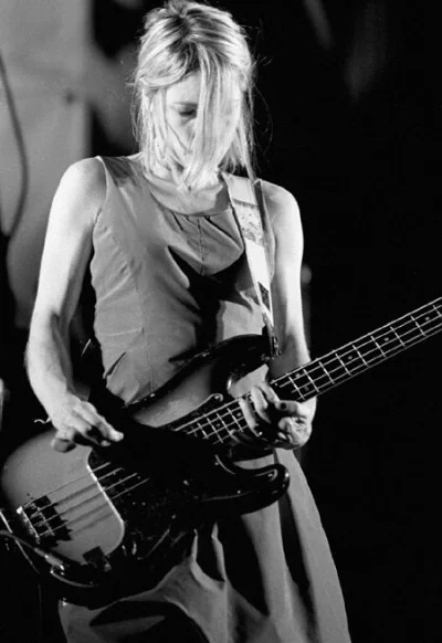 a.....s - #kobietyzgitarami

Kim Gordon