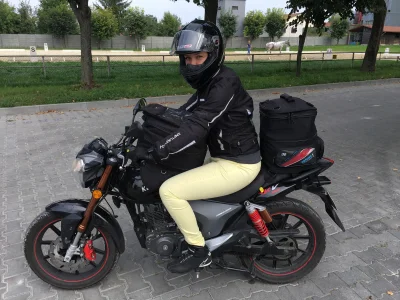 FLAqMastah - #motocykle #motocykle125 #krakow 
Miało zostać w rodzinie ale wyszło ina...