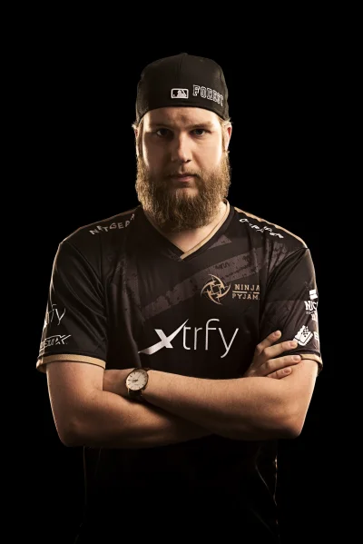 NiPGaming - Więcej zdjęć: