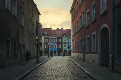 maaajo - Poznańskie kamieniczki na Starym Rynku, widziane z ulicy Woźnej

#fotograf...