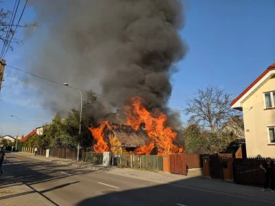 Barham - Na Starosielcach spalił się dom, dwóch mężczyzn którzy często organizują tam...