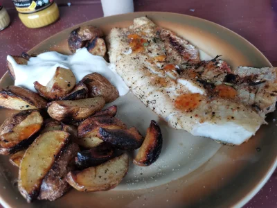 RatownikMagiczny - Jedzcie świeże rybki z grilla #gotujzwykopem #szczupak #krolwod #m...