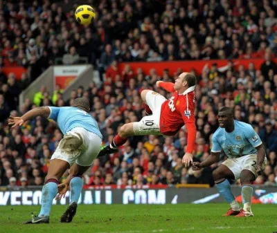 StachZielonka - 8 lat temu, 12 lutego 2011 roku. 

"ROONEY! O MATKO BOSKA!"


#united...