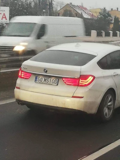 wojuturek - Ciekawe skąd miał na to pienionszki #nosaczsundajski #heheszki