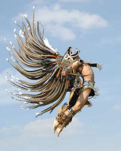 anonim1133 - Aztecki tancerz 

#majesticasfuck
