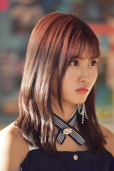 XKHYCCB2dX - #momo #twice 
#koreanka #japonka