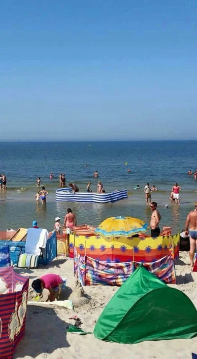 mat1984 - Janusze plażowania xD #wczasy #urlop #plaża #heheszki #humorobrazkowy