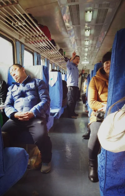 Dwadziesciajeden - Podczas podróży pociągami po Chinach, moją uwagę zwróciły dość oso...