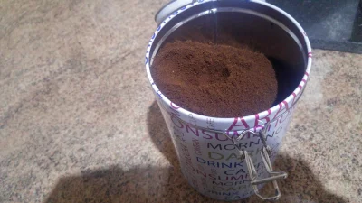 ziobro2 - Zapach świeżo mielonej lub w tym przypadku otworzonej kawy to jeden z najle...
