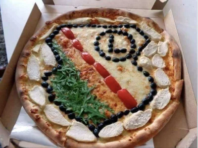 Gensek - #oskarek89 chyba zamówił #pizza #pilkanozna #Warszawa