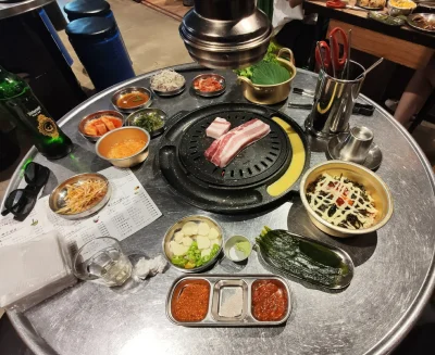 kotbehemoth - Paradoksalnie najlepszy Koreański Grill (BBQ) zjadłem w Chinach, w przy...