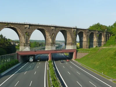 spoogie - Wiadukt we wiadukcie jest też na A4 koło Chemnitz - stary nie nadawał się n...