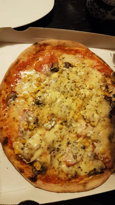 O.....e - Zdrowa kolacja ktos chce kawałek?
#pizza #kolacja