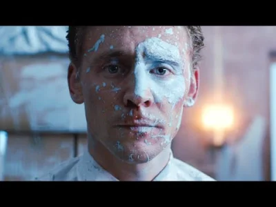 Joz - High-Rise z Tomem Hiddlestonem i Jeremy'm Ironsem w reżyserii Ben Wheathleya. U...