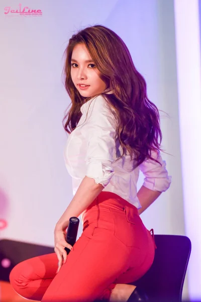 K.....o - #jei #fiestar 
#koreanka