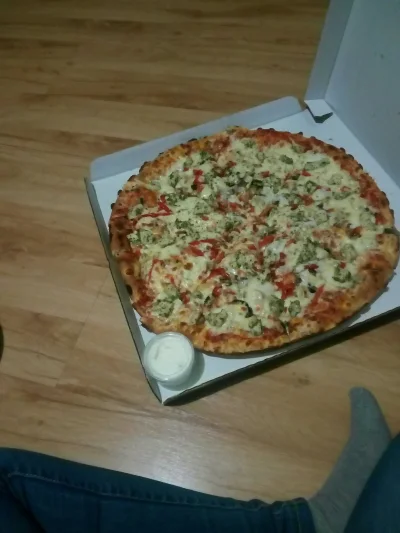 mull - Oby poszło w uda. #jedzzwykopem #pizza