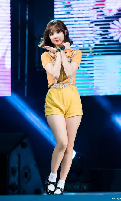 PanTward - #eunha #gfriend #koreanka