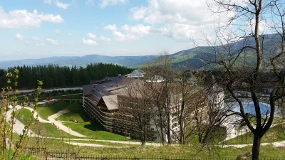 bachus - Nawet nie wiedzialem, ze Hotel Golebiewski w #karpacz jest tak duzy... Zdjec...