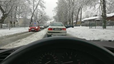 S.....6 - Ale bym tak już polatał bokiem jak w zimie 
#motoryzacja #bmw #e36 #zima