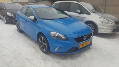 lemansblue - Mirki, 

Swiezo sprowadzone V40 w kolorze Rebel Blue. 

Jak Wam sie podo...