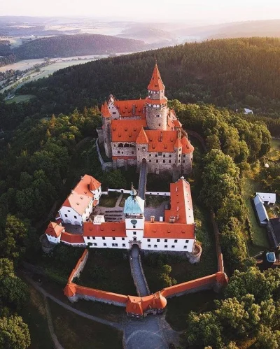 Castellano - Zamek w Bouzovie. Czechy
foto: Johannes Hulsch Photography
#zameknadzi...